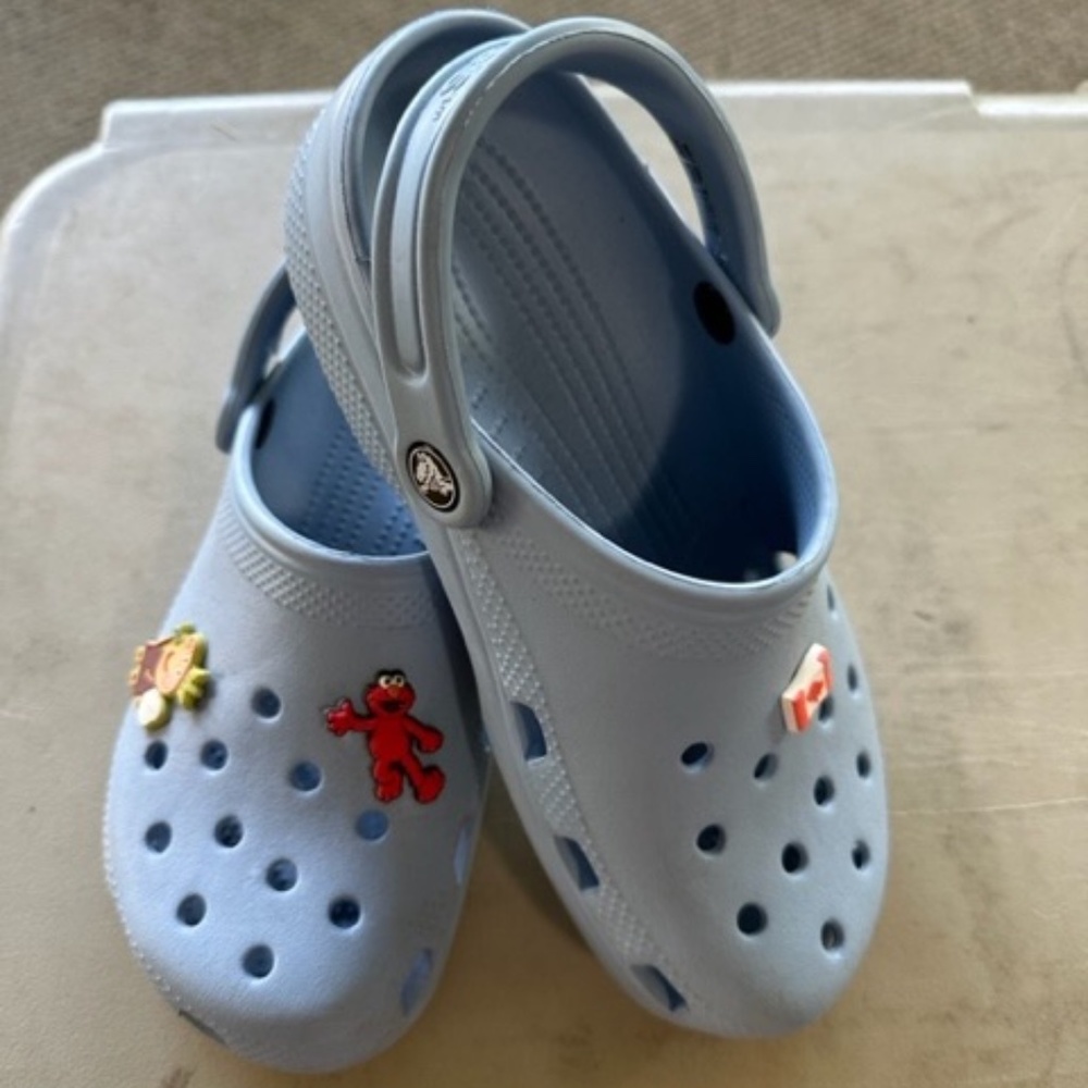CROCS w/ Ornaments - Size 5M/7W - Light Blue